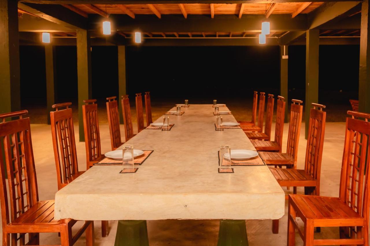Kayjay Wild Wilpattu Hotel ภายนอก รูปภาพ