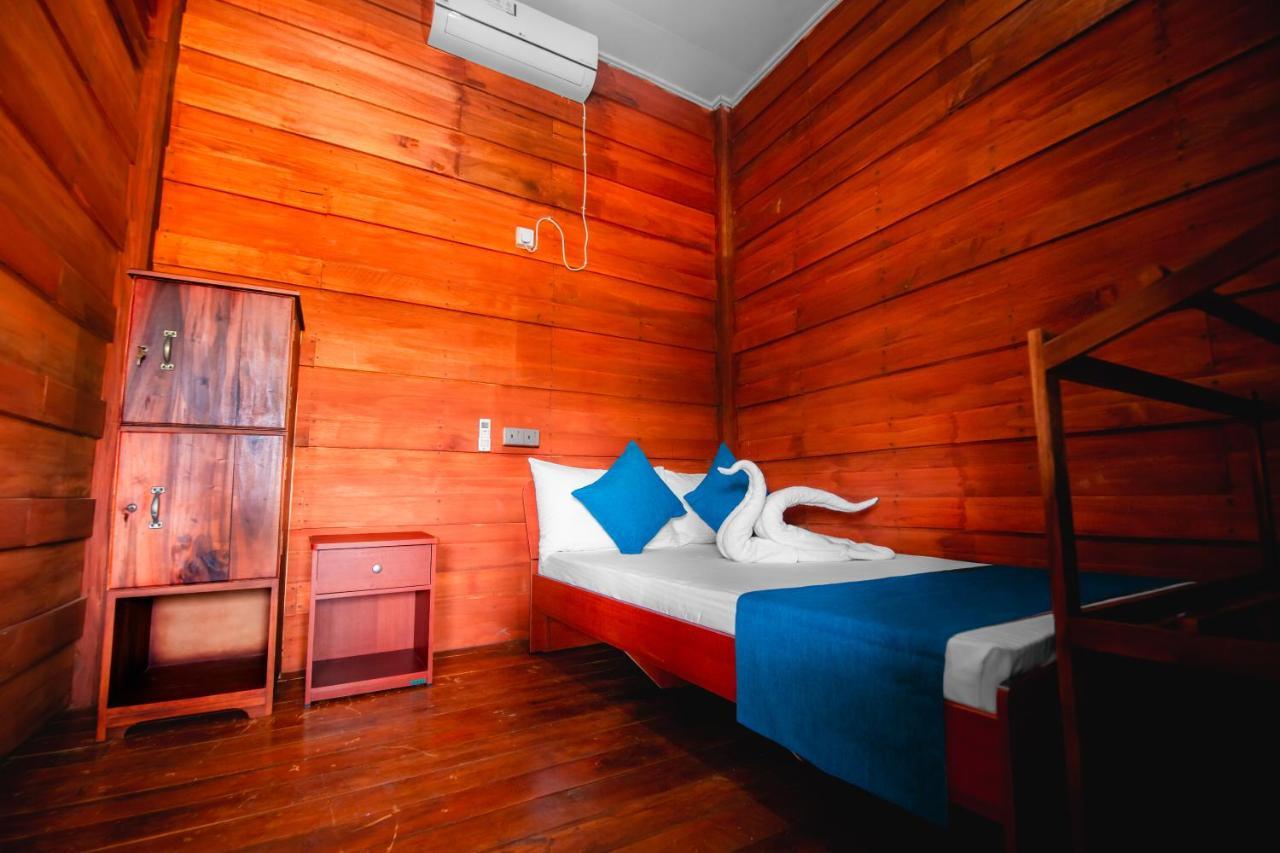 Kayjay Wild Wilpattu Hotel ภายนอก รูปภาพ